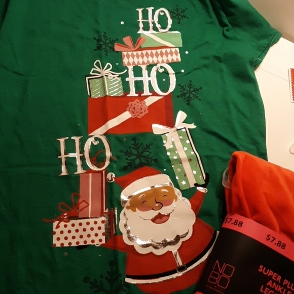 Christmas shirt leggings set size small - Picture 4 of 5